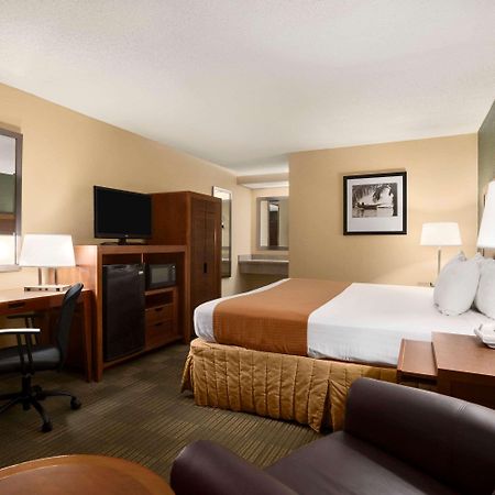 Days Inn By Wyndham Jacksonville Airport Ngoại thất bức ảnh