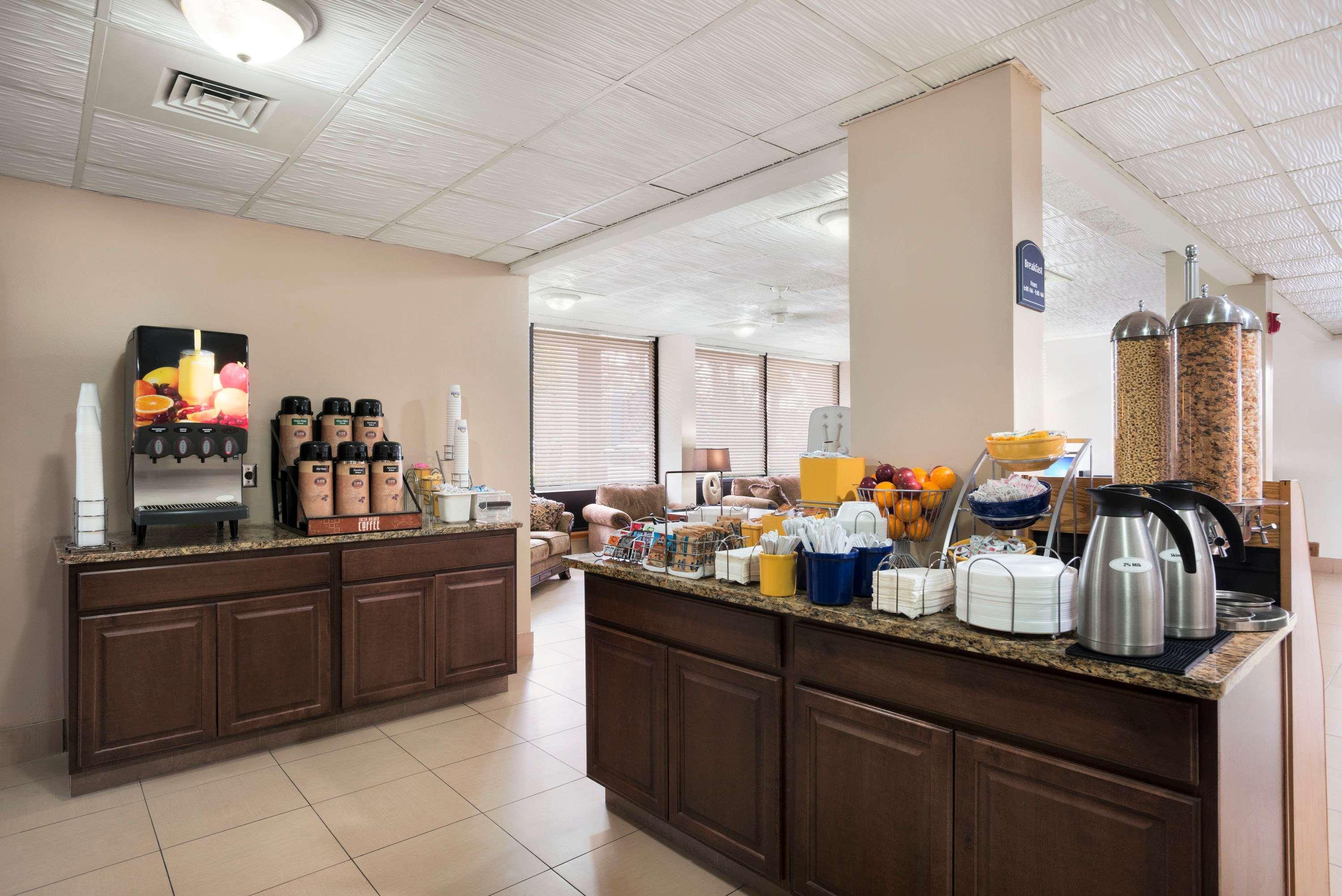 Days Inn By Wyndham Jacksonville Airport Ngoại thất bức ảnh