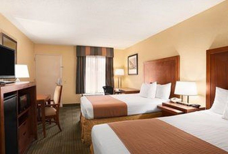 Days Inn By Wyndham Jacksonville Airport Ngoại thất bức ảnh