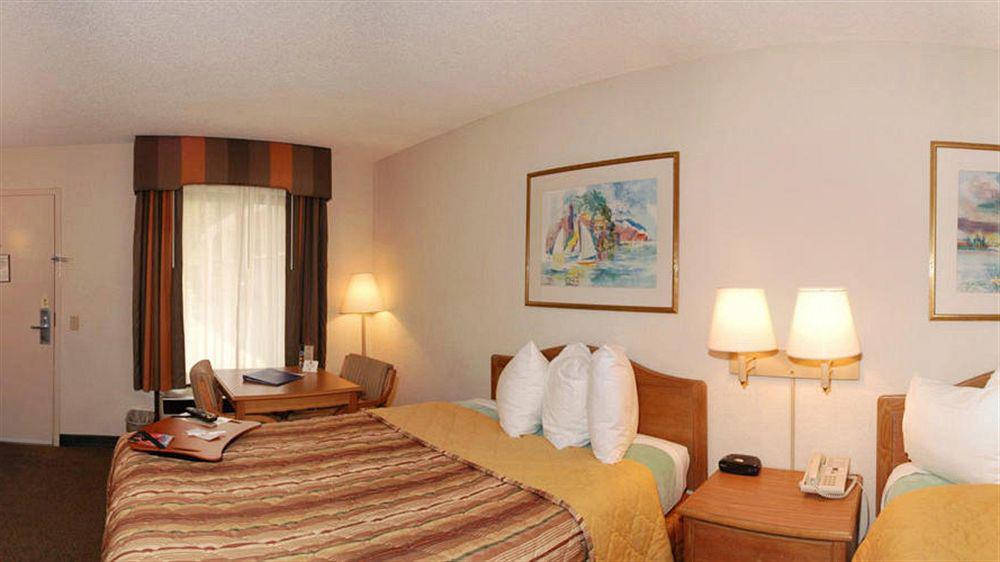 Days Inn By Wyndham Jacksonville Airport Ngoại thất bức ảnh